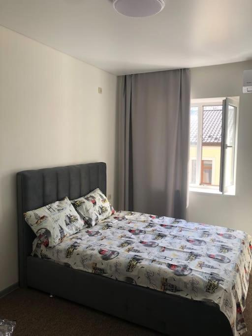 Apartment On Zarwanska Street Kamianets-Podilskyi Exterior foto
